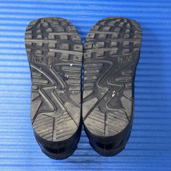 Size 8.5- Women’s Nike Air Max 90 Premium 443817-002 Black Sneakers RARE Multi - Picture 8 of 8